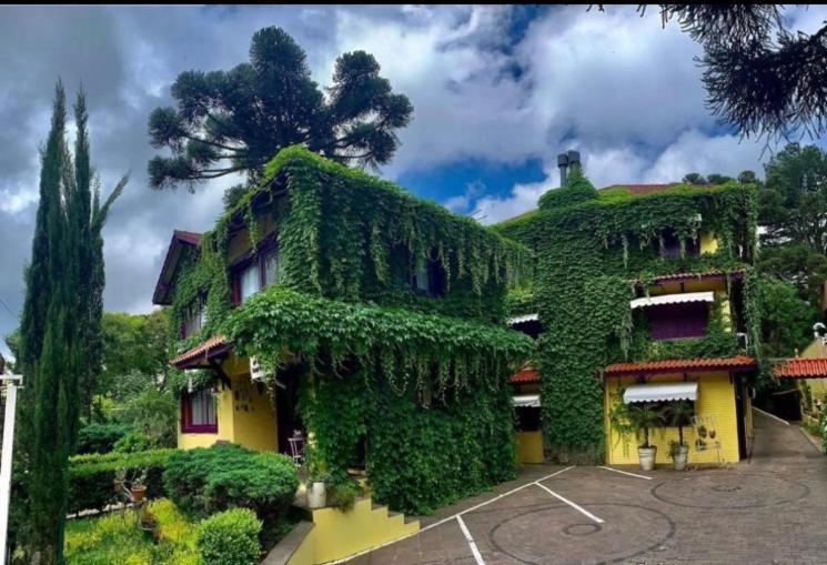 Petit Hotel Provence Gramado Exterior foto